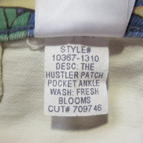 NWT Mother Hustler Patch Pocket Ankle Fray in Fresh Blooms Floral Crop Jeans 29 - Picture 9 of 16